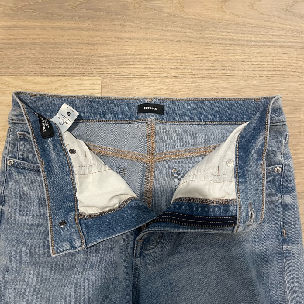 EXPRESS Jeans
STRAIGHT ANKLE